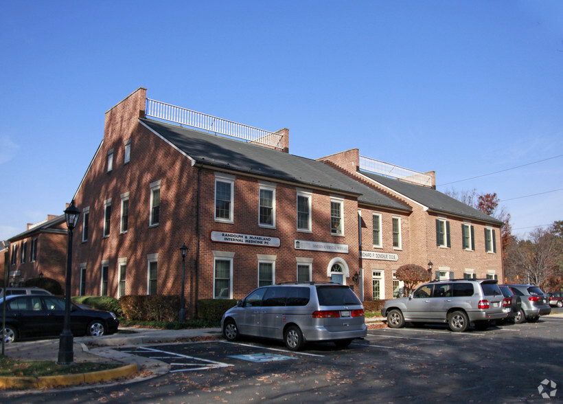 Office in Fairfax, VA for sale - Building Photo - Image 1 of 1