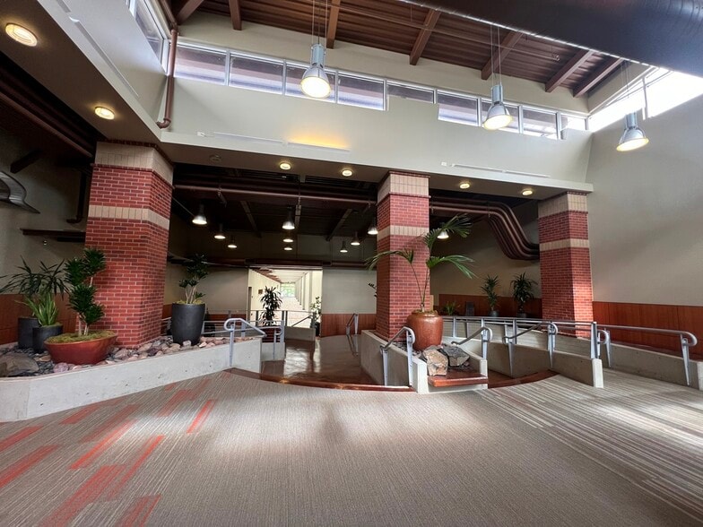 4600 25th Ave NE, Salem, OR for lease - Interior Photo - Image 3 of 17