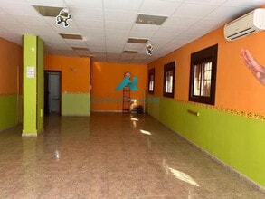 Retail in Padul, Granada for lease Interior Photo- Image 2 of 2