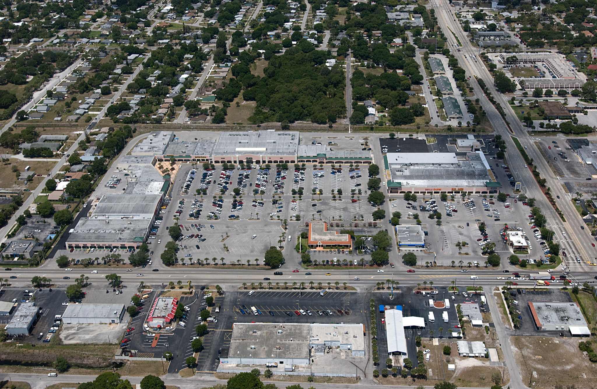 2517 S US Highway 1, Fort Pierce, FL for lease Building Photo- Image 1 of 9