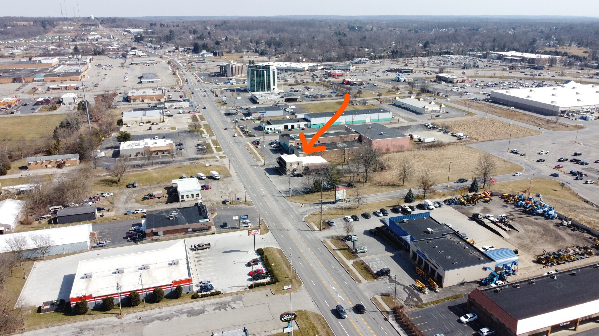 3036 E State St, Hermitage, PA 16148 City Lights