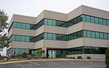 251 Progress Way, Waunakee, WI for lease Building Photo- Image 2 of 4