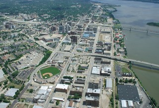 336 SW Adams St, Peoria, IL - aerial  map view