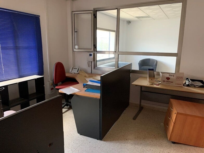 Polígono Sen-1 Entrenucleos, S/N, Dos Hermanas, Sevilla for lease - Building Photo - Image 1 of 14