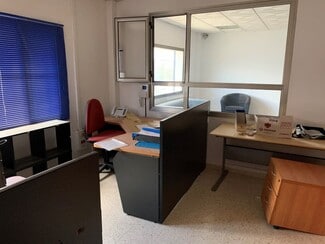 More details for Polígono Sen-1 Entrenucleos, S/N, Dos Hermanas - Industrial for Lease