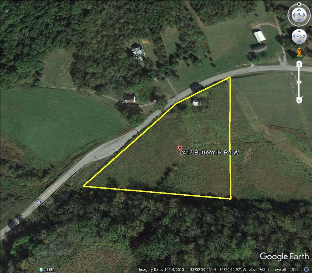 2417 Buttermilk Rd, Lenoir City, TN 37771