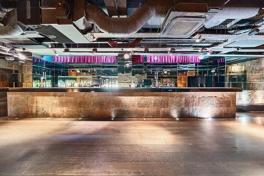 14-17 Carthusian St, London for lease - Building Photo - Image 2 of 17