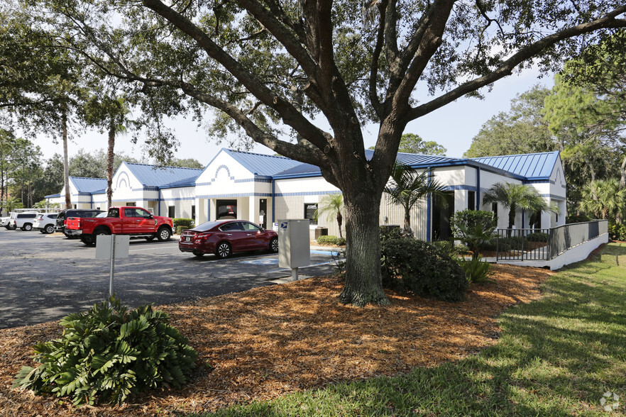 6497 Parkland Dr, Sarasota, FL for lease - Building Photo - Image 3 of 3