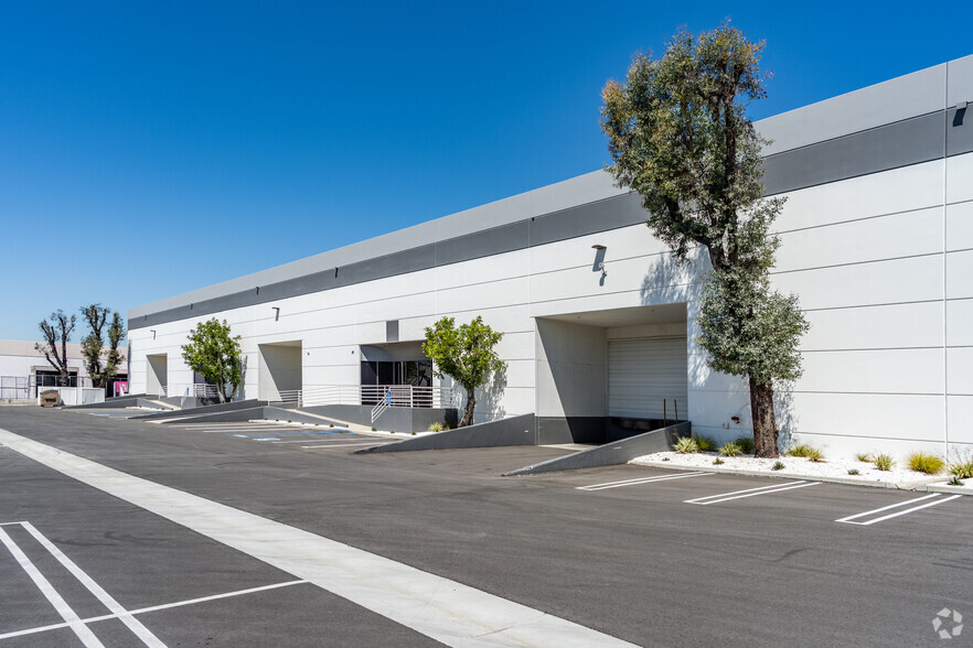 740 S Milliken Ave, Ontario, CA for lease - Building Photo - Image 3 of 7