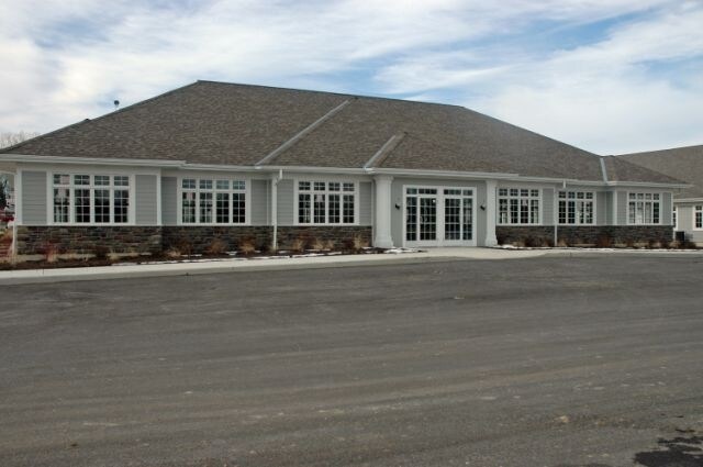 500-585 Fox Glen Ct, Fox River Grove, IL for sale - Primary Photo - Image 1 of 1