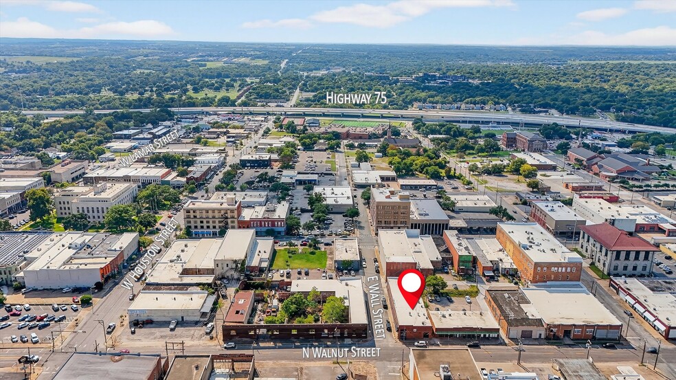 129 E Wall St, Sherman, TX for sale - Building Photo - Image 2 of 23