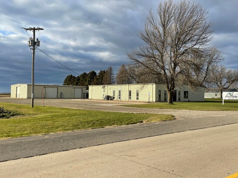 170 NW 32nd, Owatonna, MN for sale - Building Photo - Image 1 of 1