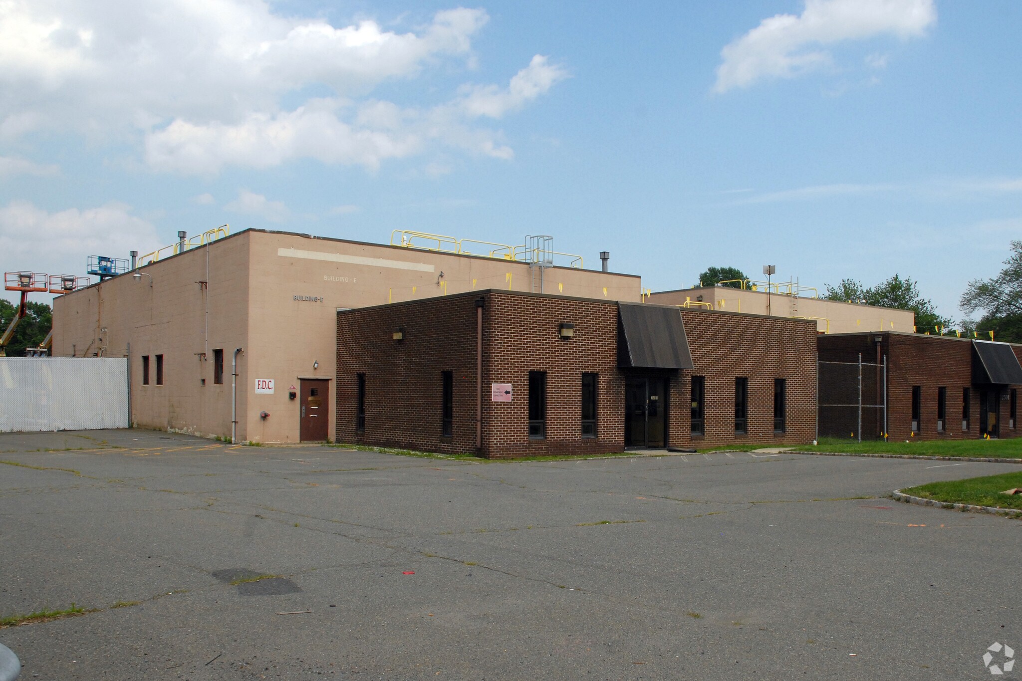 2495 S Clinton Ave, South Plainfield, NJ for sale Primary Photo- Image 1 of 1