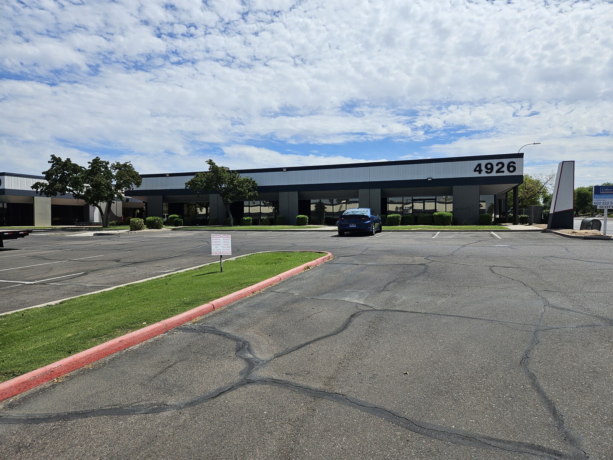 4926 E McDowell Rd, Phoenix, AZ for lease Primary Photo- Image 1 of 2