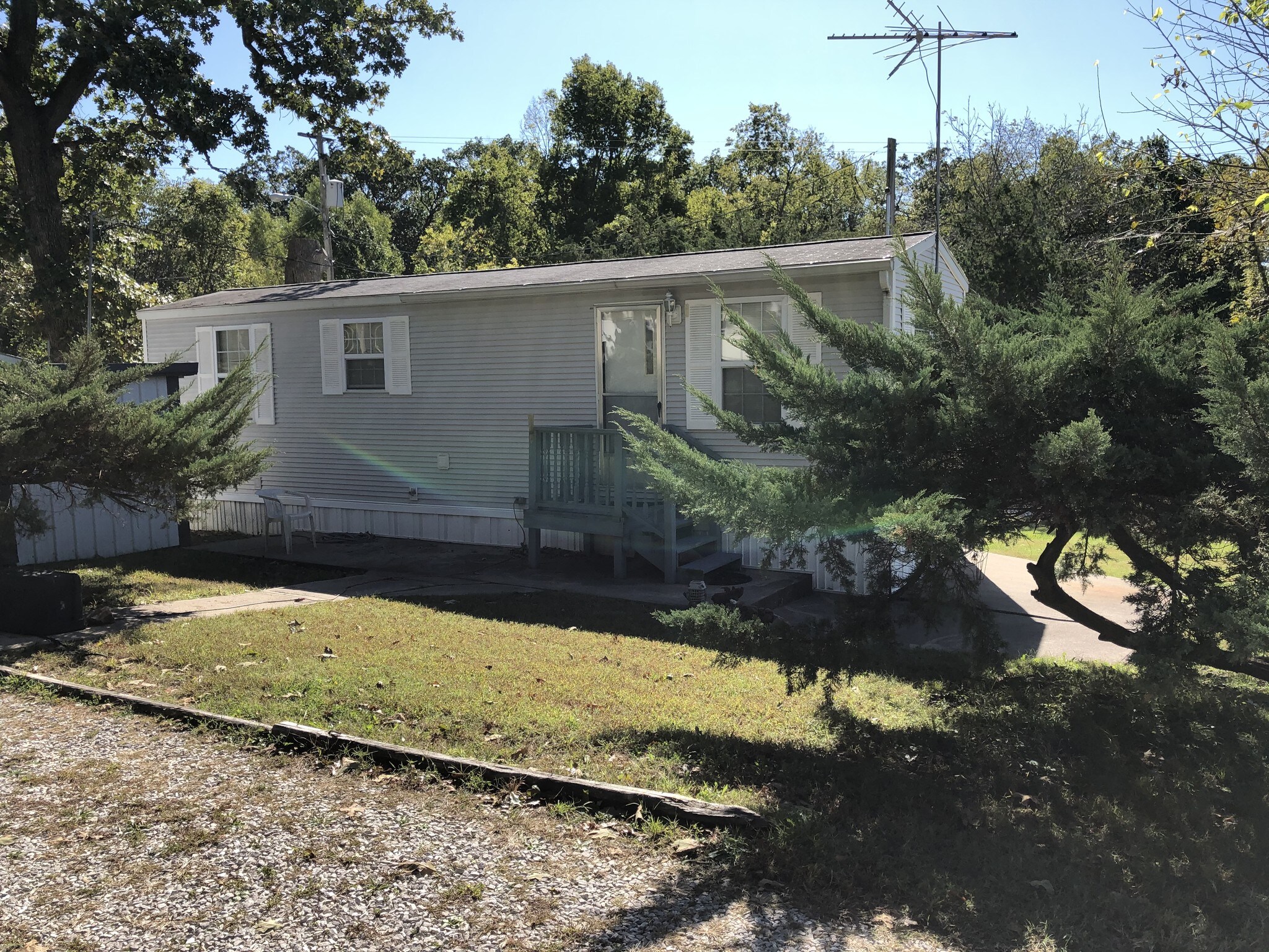 13965 Ballard Loop, Carthage, MO for sale Primary Photo- Image 1 of 1