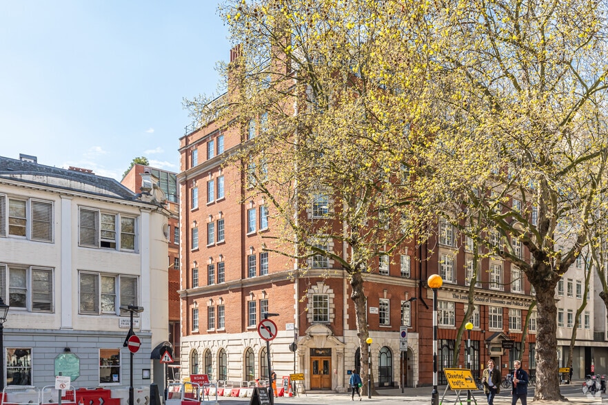 51 Lincolns Inn Fields, London for sale - Primary Photo - Image 1 of 1