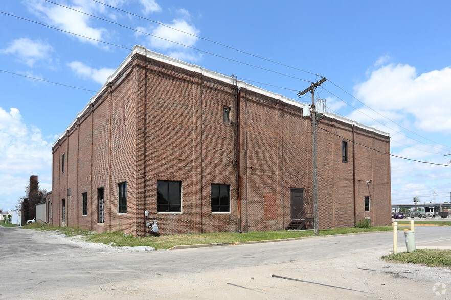 1208 Iron St, North Kansas City, MO for sale - Building Photo - Image 1 of 9