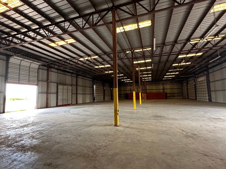 6443 State Highway 359, Laredo, TX for lease - Building Photo - Image 3 of 3