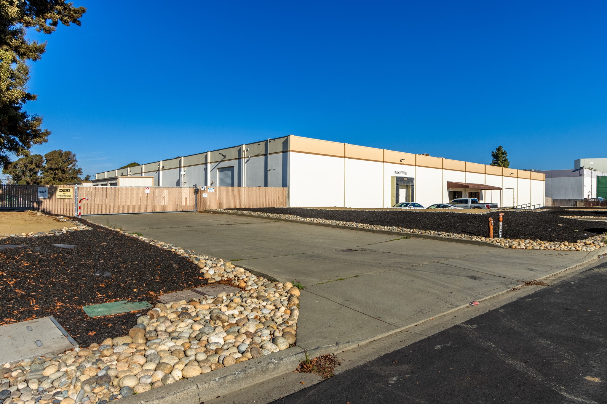 1833 Stearman Ave, Hayward, CA for lease Interior Photo- Image 1 of 10