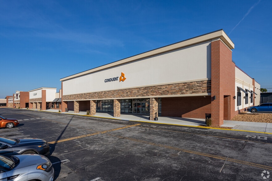 5810-5900 Brainerd Rd, Chattanooga, TN for lease - Building Photo - Image 3 of 10