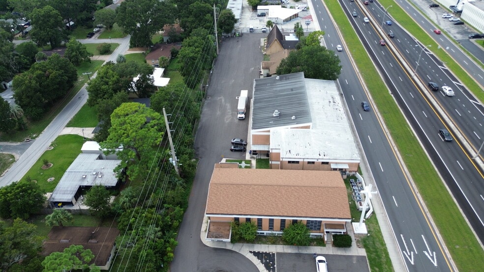 6612 Arlington Expy, Jacksonville, FL for lease - Building Photo - Image 3 of 37