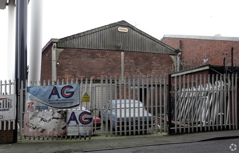 350 Spon Ln S, West Bromwich for lease - Primary Photo - Image 1 of 4