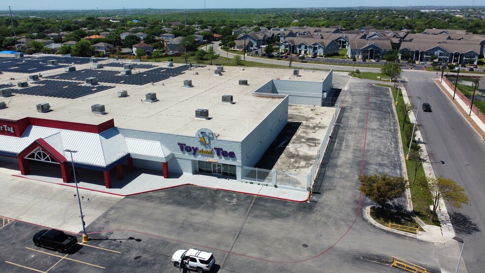 2015 SW Loop 410, San Antonio, TX for lease - Building Photo - Image 2 of 11