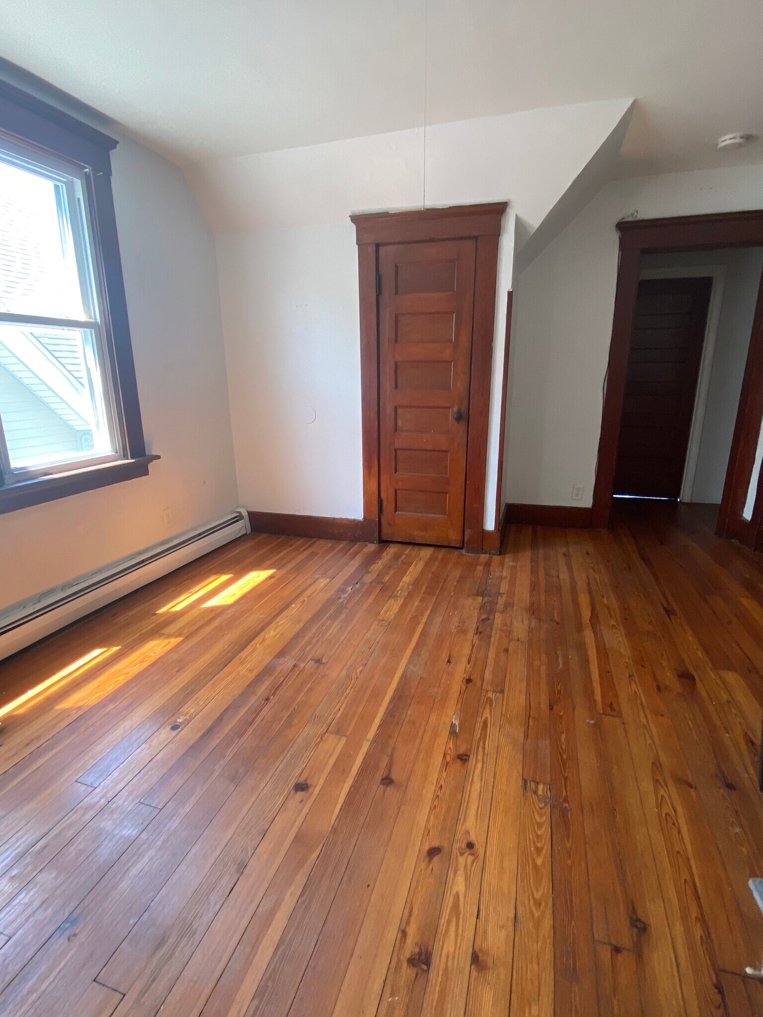 89 Clinton Ave, New Haven, CT 06513 89 Clinton Avenue, New Haven, CT