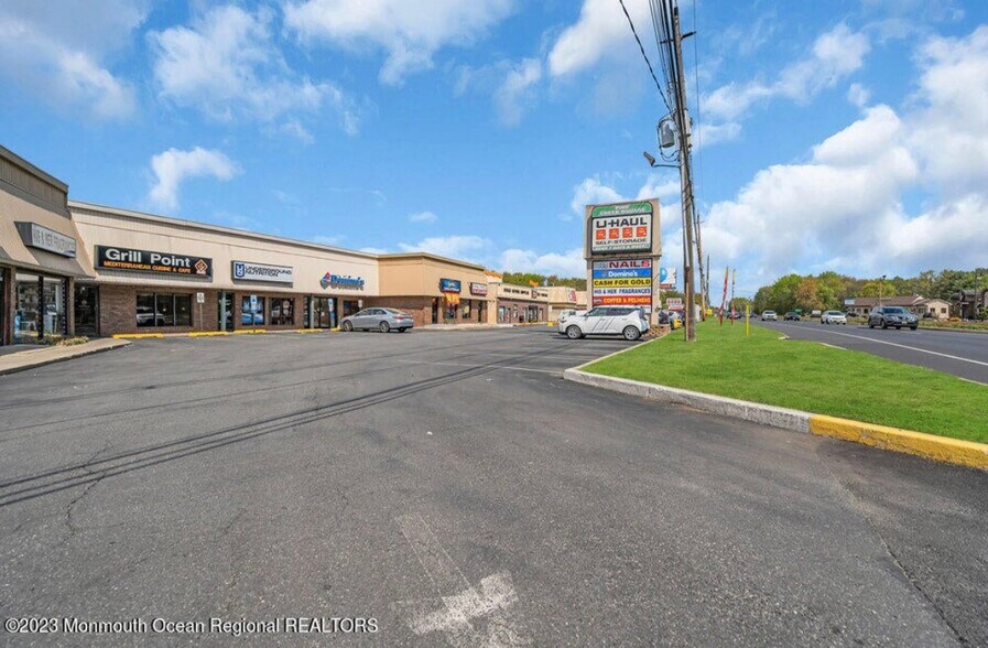 415 US Highway 9, Englishtown, NJ 07726 Retail for Sale