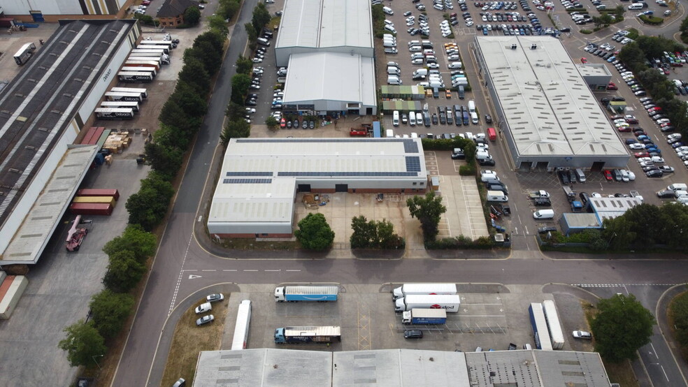 Bowes Rd, London for lease - Aerial - Image 2 of 3