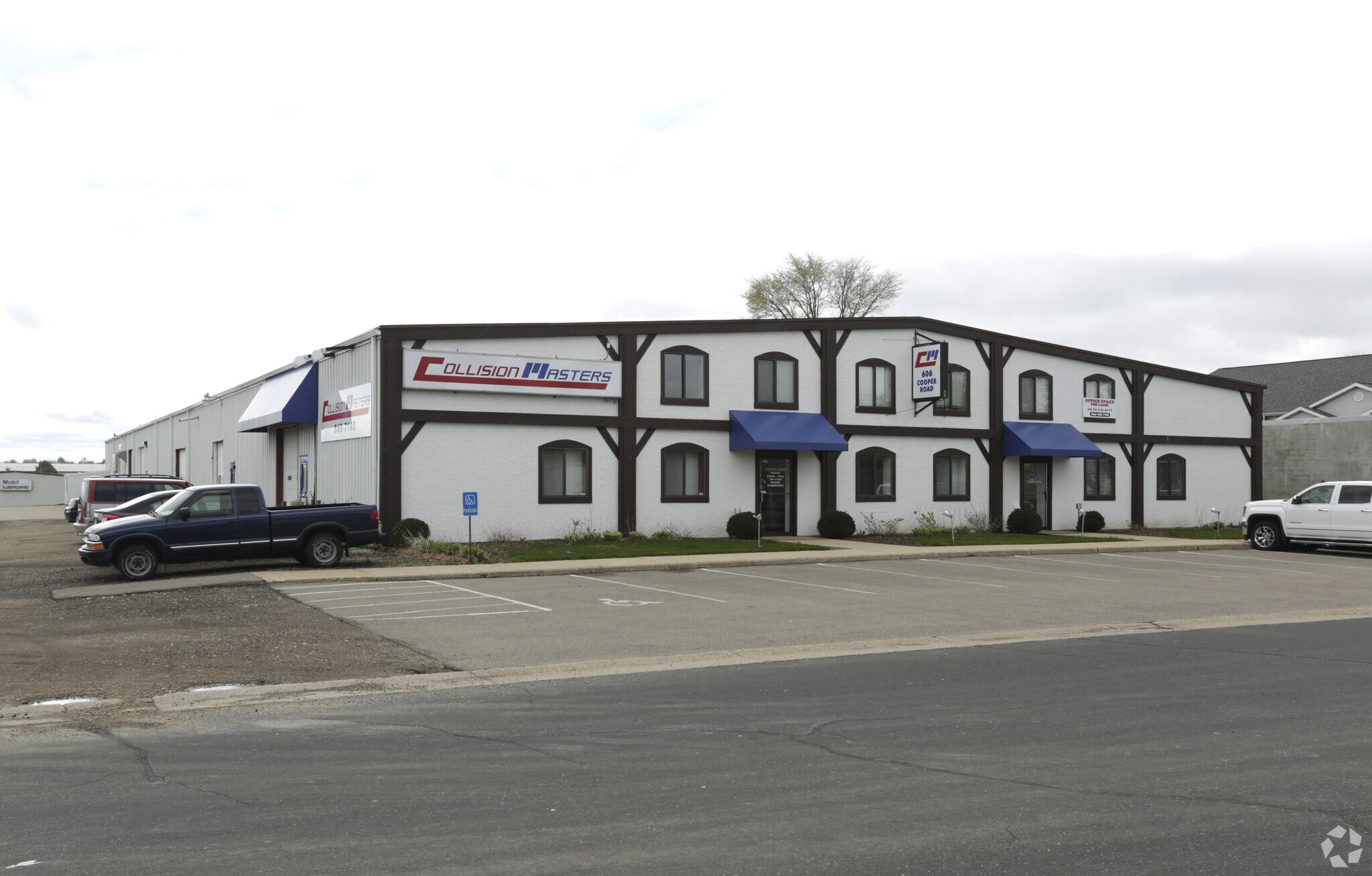 606 Cooper Rd, Waunakee, WI for sale Primary Photo- Image 1 of 1