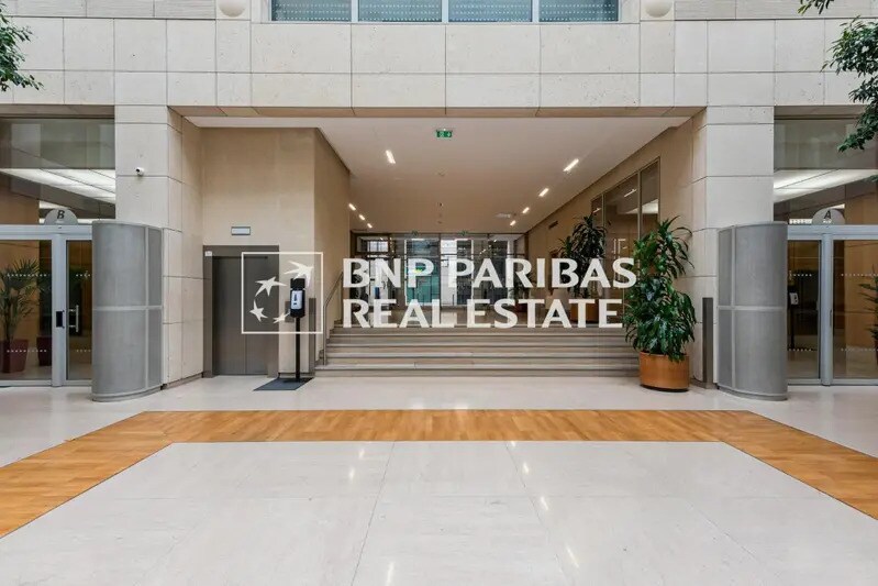 22 Rue Joubert, Paris for lease - Building Photo - Image 2 of 9