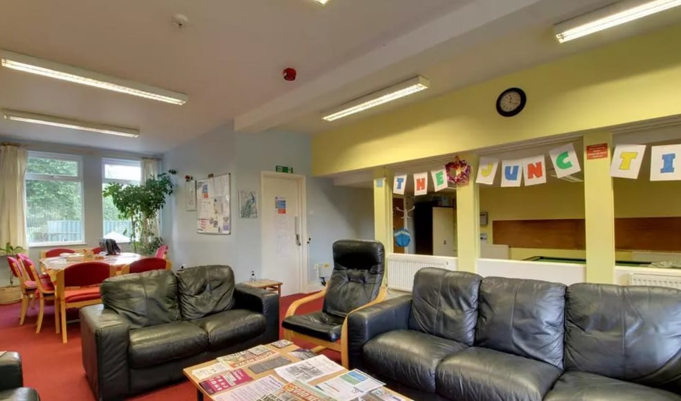 28 Hexthorpe Rd, Doncaster for sale - Building Photo - Image 3 of 7