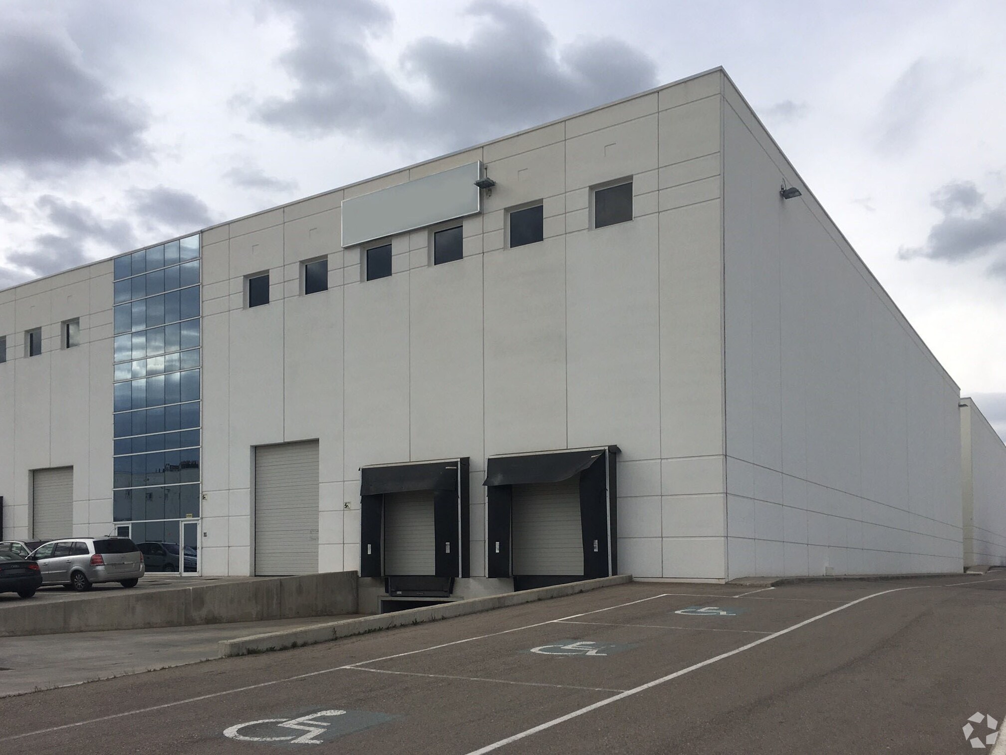  in San Fernando de Henares, Madrid for sale Building Photo- Image 1 of 1