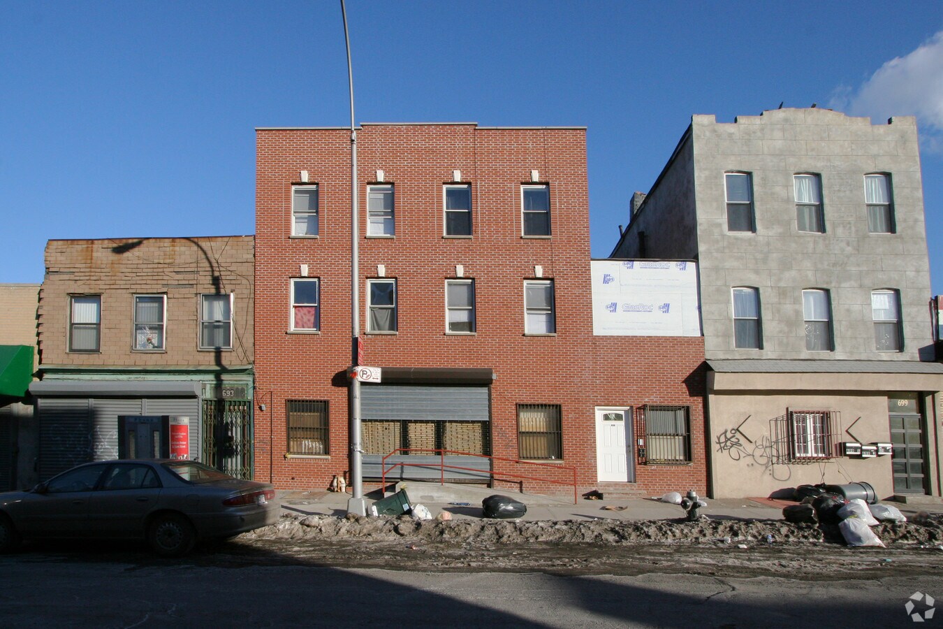 695 Flushing Ave, Brooklyn, NY 11206