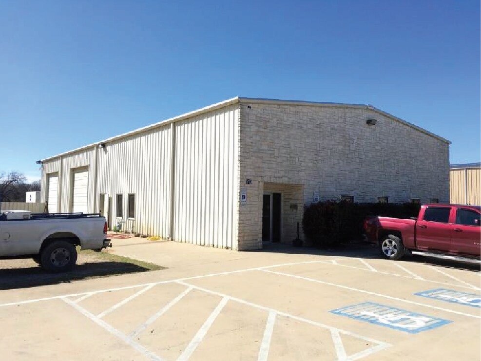 615 W Kennedale Pky, Kennedale, TX for sale Primary Photo- Image 1 of 1