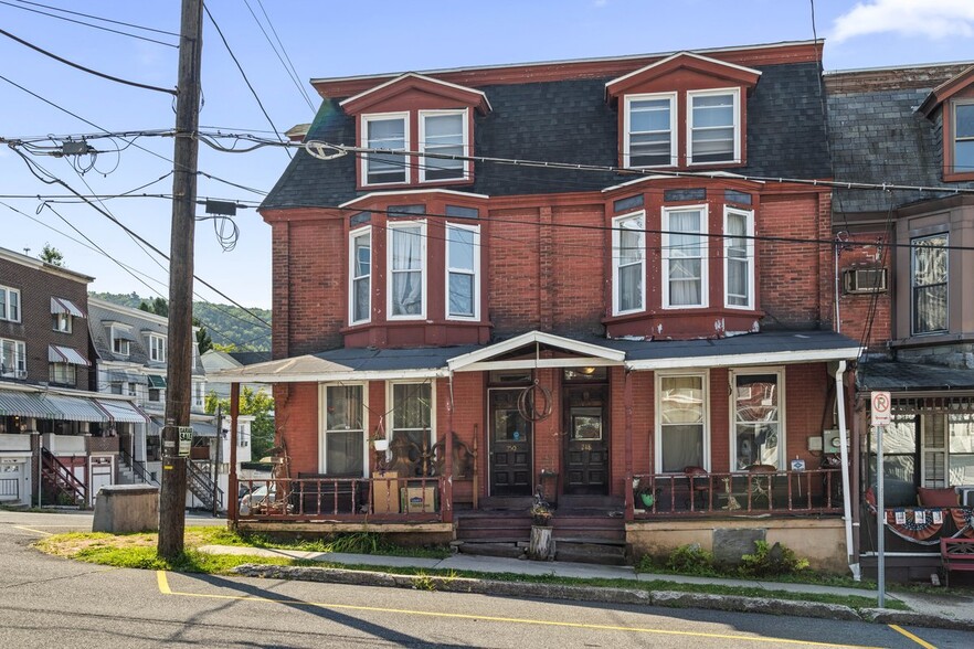 248 Mauch Chunk St, Tamaqua, PA for sale - Building Photo - Image 1 of 1