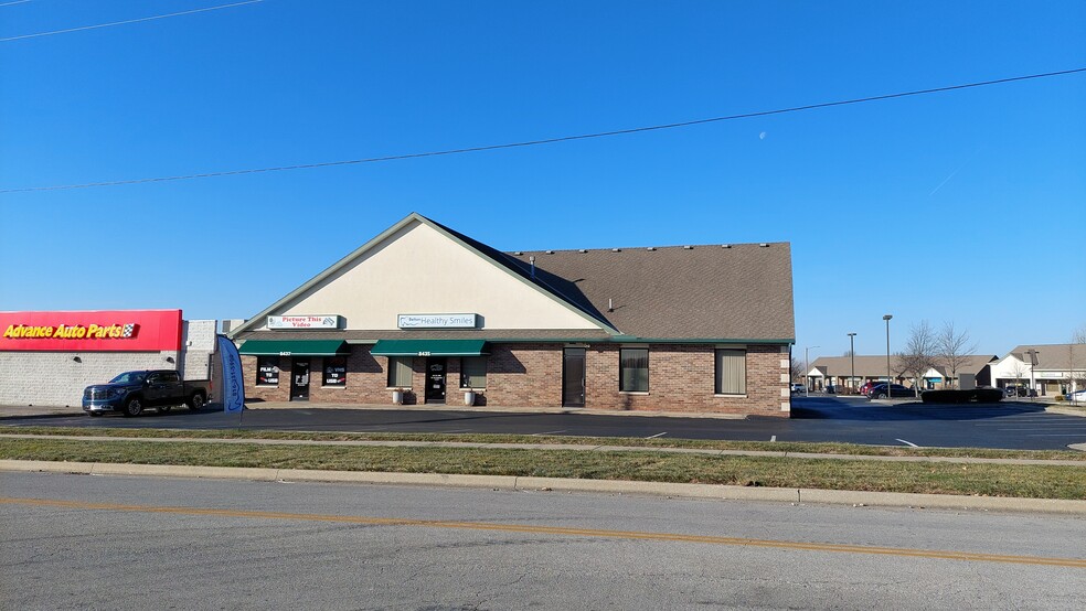 8427-8437 Clint Dr, Belton, MO for lease - Building Photo - Image 2 of 5