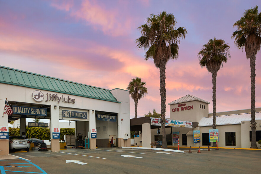 7215 Clairemont Mesa Blvd, San Diego, CA for lease - Building Photo - Image 2 of 4