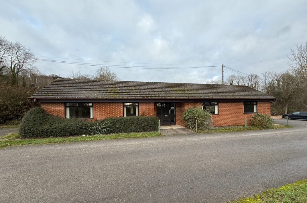 Station Rd, Betchworth for lease Primary Photo- Image 1 of 2