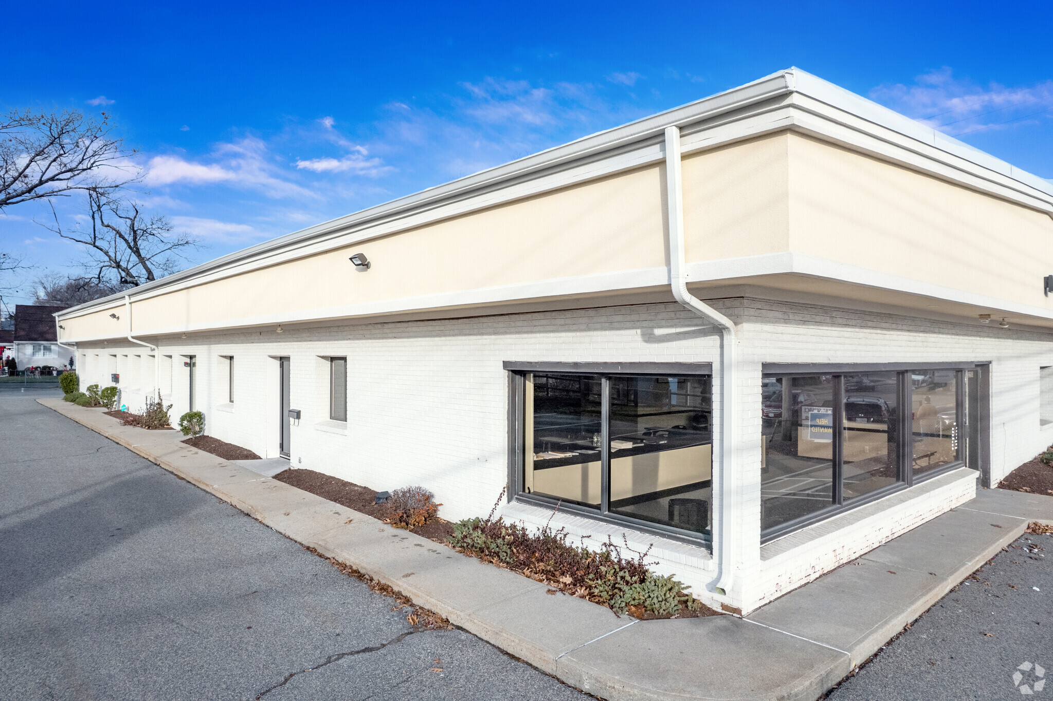 2253 Pawtucket Ave, East Providence, RI for lease Building Photo- Image 1 of 14