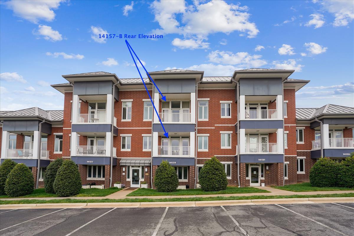 1412314159 Robert Paris Ct, Chantilly, VA 20151