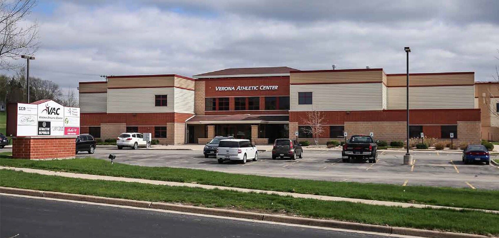 411 Prairie Heights Dr, Verona, WI 53593