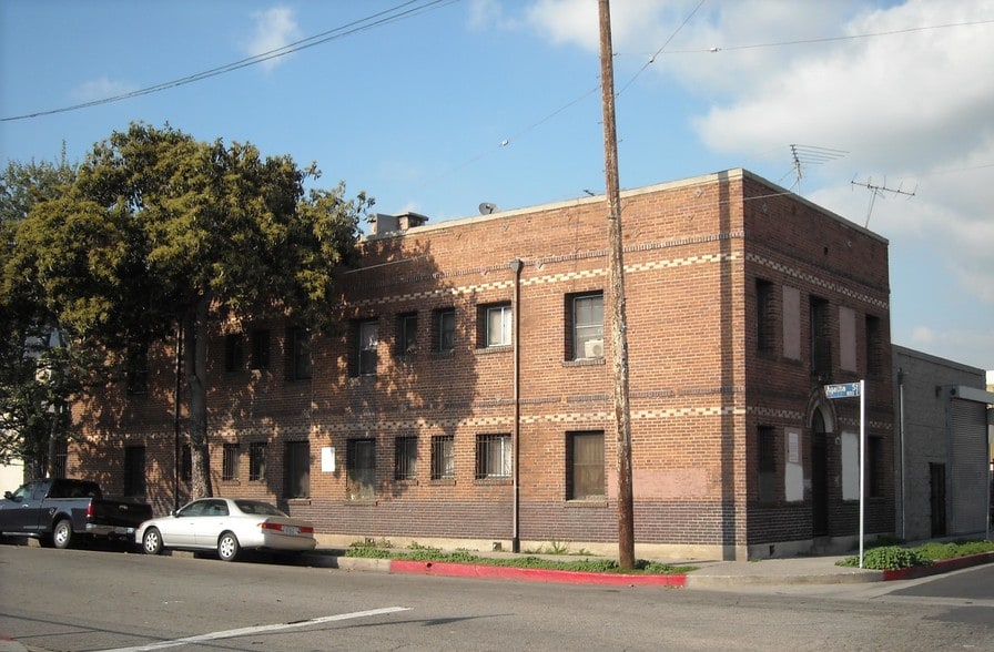 745 Stanford Ave, Los Angeles, CA for sale - Building Photo - Image 3 of 6