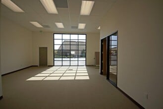 4300-4302 Redwood Hwy, San Rafael, CA for lease Interior Photo- Image 1 of 5