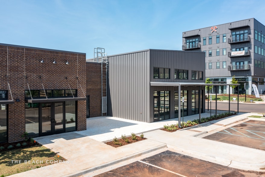 3700 Governors Dr SW, Huntsville, AL for lease - Building Photo - Image 2 of 3