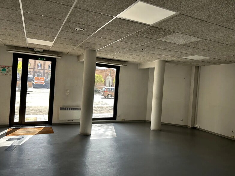 10 Boulevard Adelphe Chasles, Chartres for lease - Interior Photo - Image 2 of 7