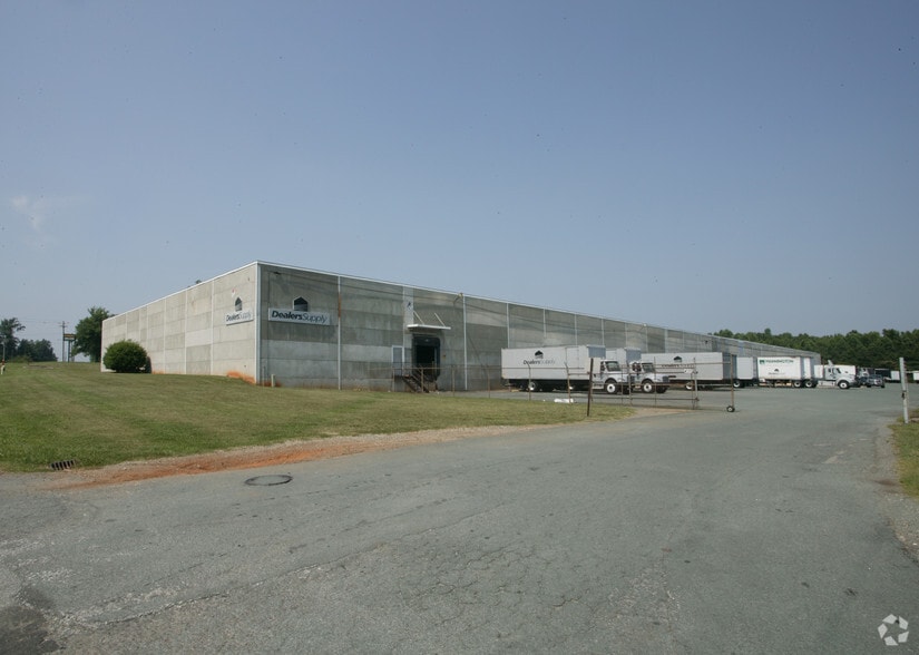 900 Mattress Factory Rd, Mebane, NC for lease - Primary Photo - Image 3 of 4