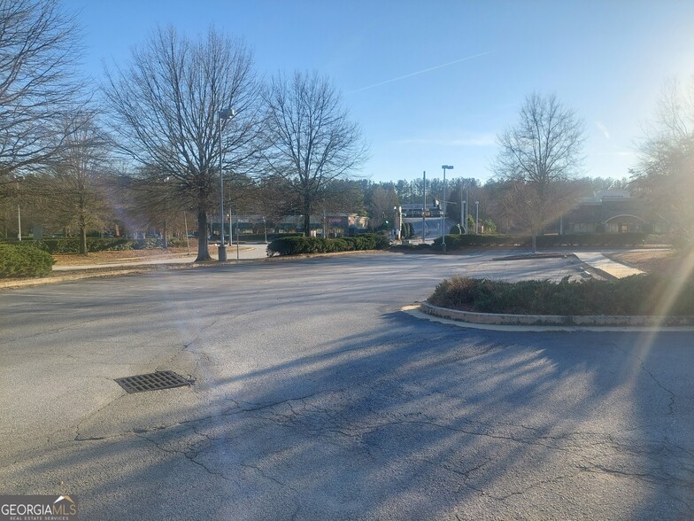7322 Stonecrest Concourse, Lithonia, GA for sale - Building Photo - Image 2 of 10