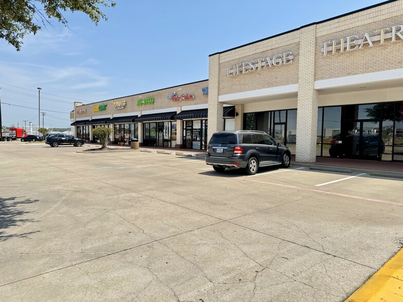 3105-3115 E Ira E Woods Ave, Grapevine, TX for lease - Building Photo - Image 2 of 6